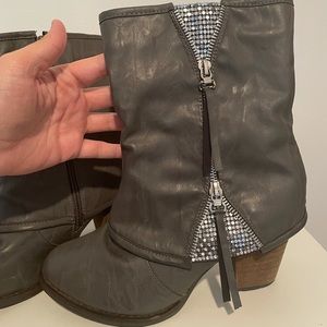 The perfect fall boot!